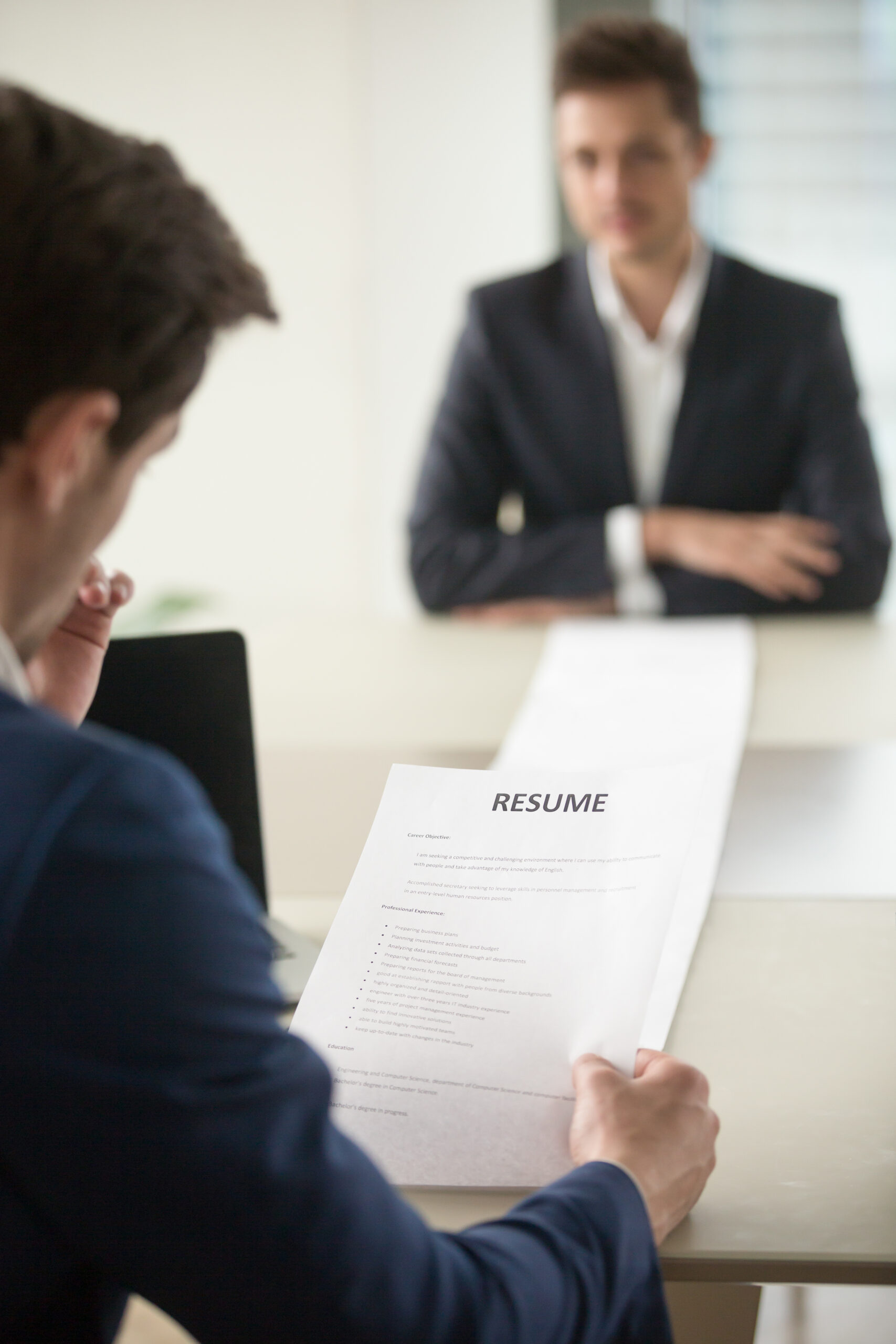 A English Solutions oferece um curso personalizado para ensinar inglês para entrevistas de emprego.