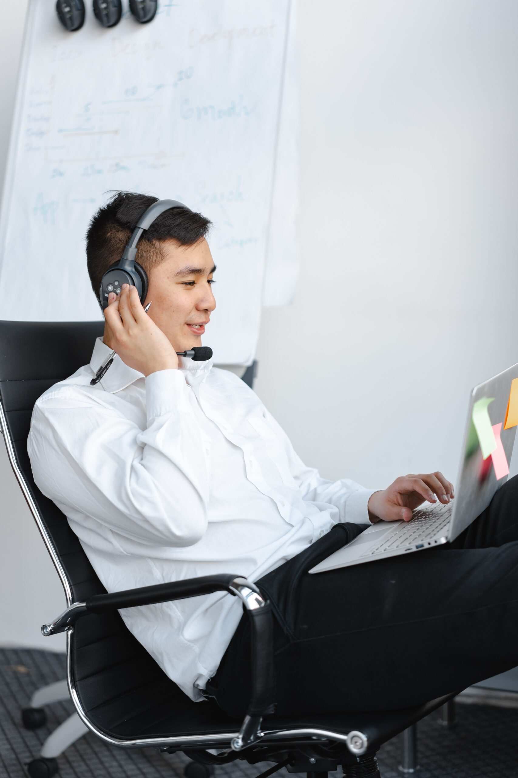 Pequenas empresas também podem ser usuárias do FINPAC. A composição do sistema de gestão pode iniciar com poucos módulos, de acordo com as necessidades, o porte e o segmento de atuação de cada uma. Seu custo, assim como o tempo de implantação, é reduzido, pois não há a exigência da aquisição do software pelo cliente.